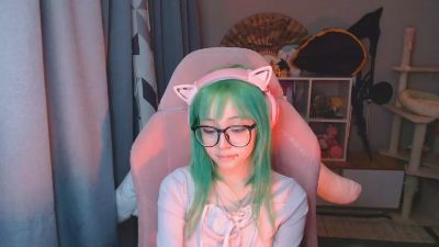 LianneBevels live cam on Cam4