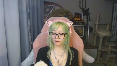 LianneBevels live cam on Cam4