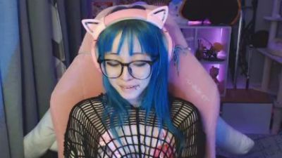 LianneBevels live cam on Cam4