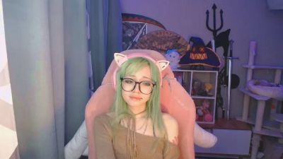 LianneBevels live cam on Cam4