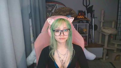 LianneBevels live cam on Cam4