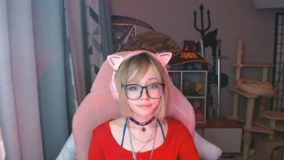 LianneBevels live cam on Cam4
