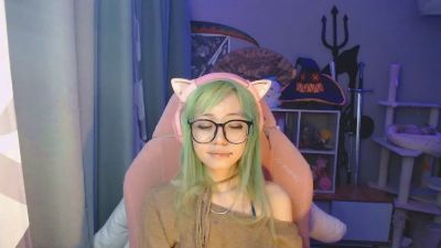 LianneBevels live cam on Cam4