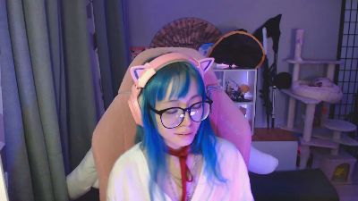 LianneBevels live cam on Cam4
