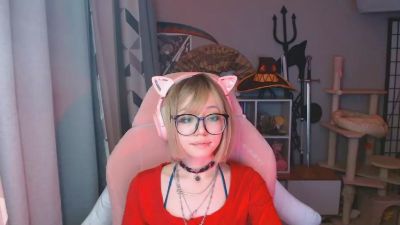 LianneBevels live cam on Cam4
