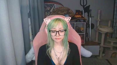 LianneBevels live cam on Cam4