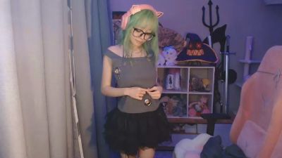 LianneBevels live cam on Cam4