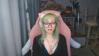 LianneBevels live cam on Cam4
