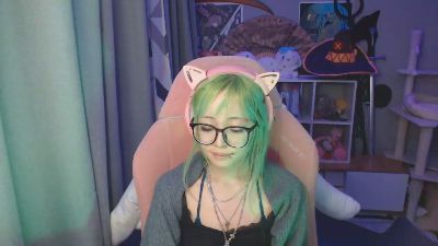 LianneBevels live cam on Cam4
