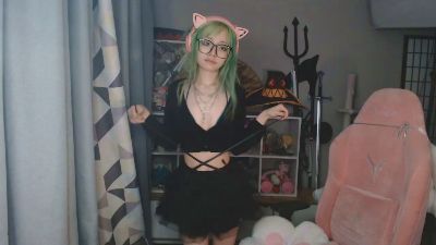 LianneBevels live cam on Cam4