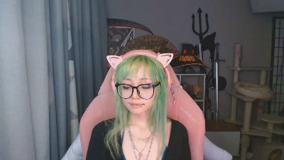 LianneBevels live cam on Cam4