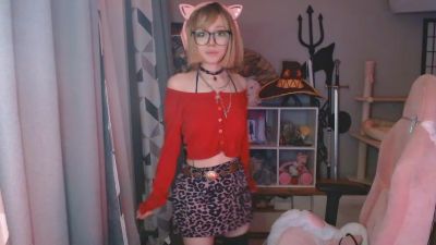 LianneBevels live cam on Cam4