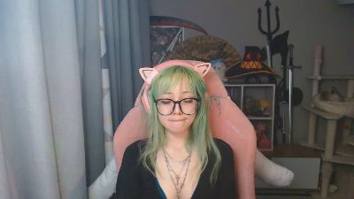 LianneBevels live cam on Cam4