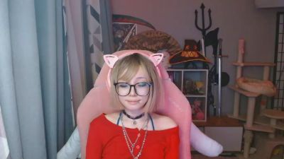 LianneBevels live cam on Cam4