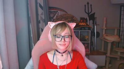 LianneBevels live cam on Cam4