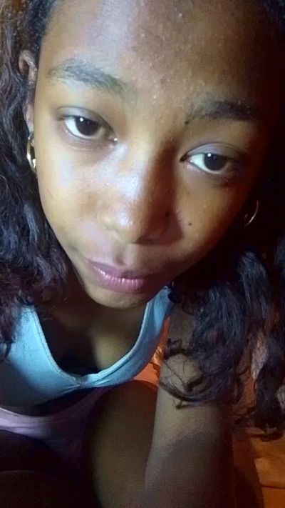 Liantsoa07 live cam on Cam4