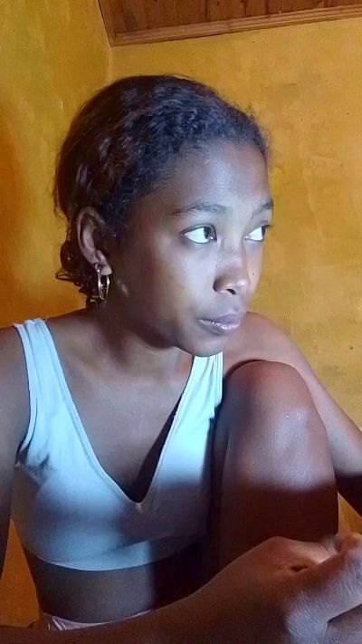 Liantsoa07 live cam on Cam4