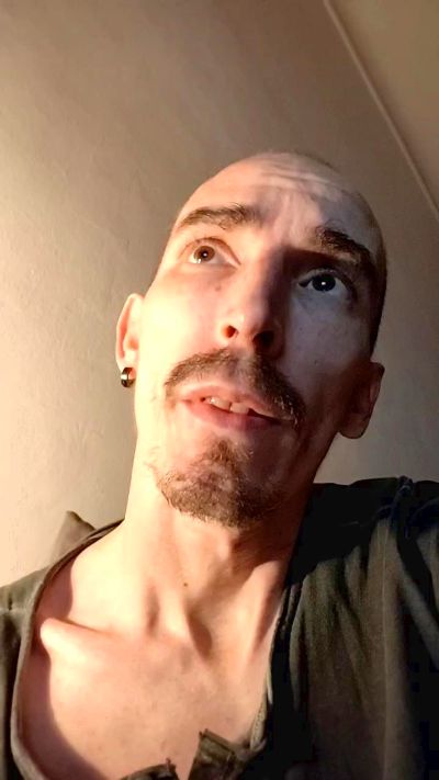 Libero288 live cam on Cam4