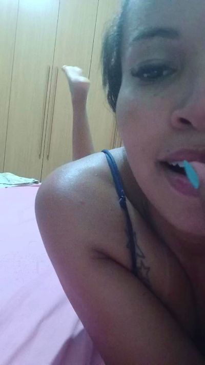 Lidiannysantos live cam on Cam4