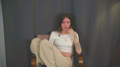 LienIvers live cam on Cam4