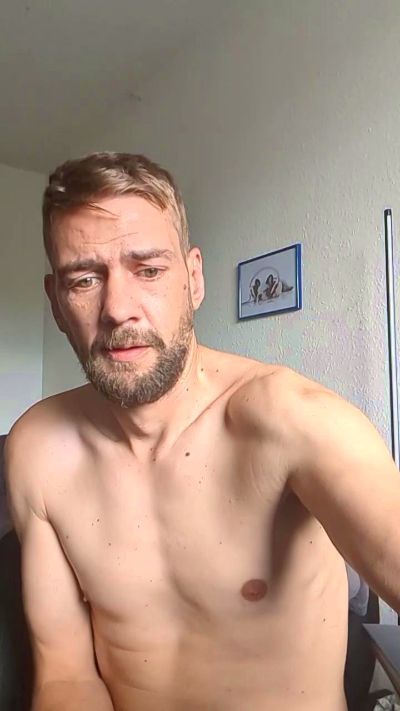 Lienlingsidiot live cam on Cam4
