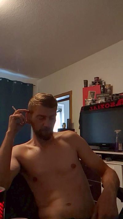 Lienlingsidiot live cam on Cam4