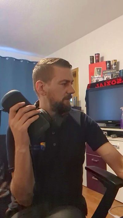 Lienlingsidiot live cam on Cam4