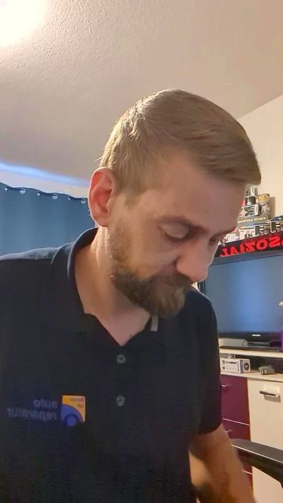Lienlingsidiot live cam on Cam4