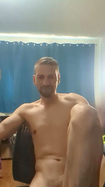 Lienlingsidiot live cam on Cam4