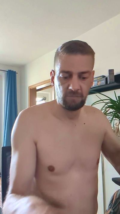 Lienlingsidiot live cam on Cam4