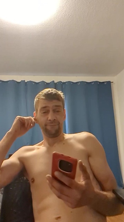 Lienlingsidiot live cam on Cam4