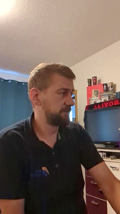 Lienlingsidiot live cam on Cam4