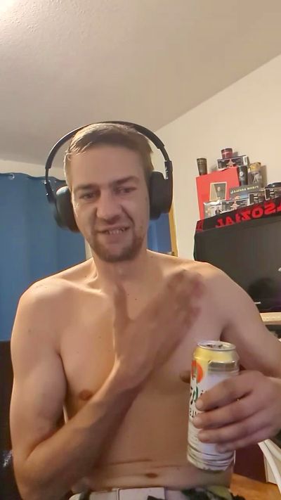 Lienlingsidiot live cam on Cam4
