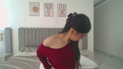 LilBloom live cam on Cam4