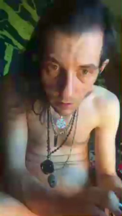 Lil_DiC live cam on Cam4