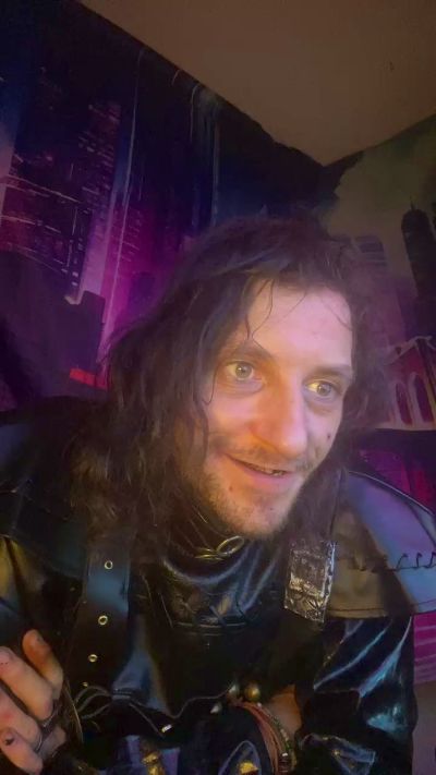Lil_DiC live cam on Cam4
