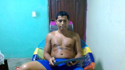 Lil_condor_bby1 live cam on Cam4