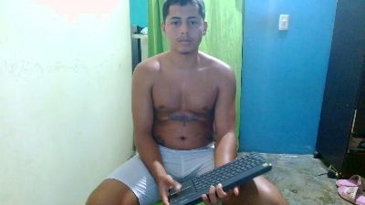 Lil_condor_bby1 live cam on Cam4
