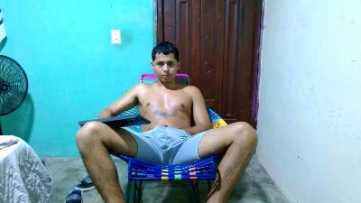 Lil_condor_bby1 live cam on Cam4