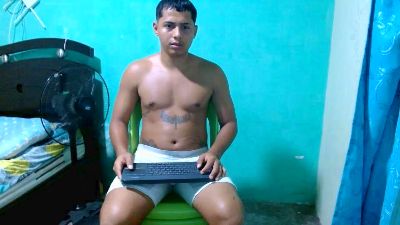 Lil_condor_bby1 live cam on Cam4