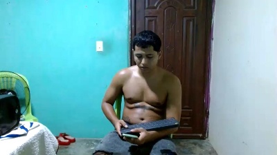 Lil_condor_bby1 live cam on Cam4