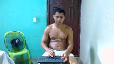Lil_condor_bby1 live cam on Cam4