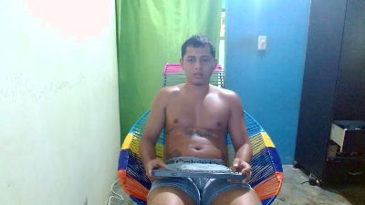 Lil_condor_bby1 live cam on Cam4