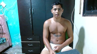 Lil_condor_bby1 live cam on Cam4