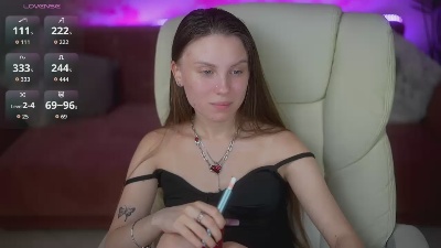 LilaSims live cam on Cam4