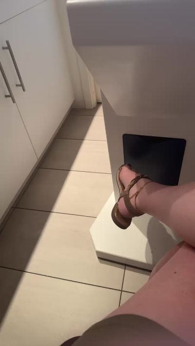 Lilas57 live cam on Cam4