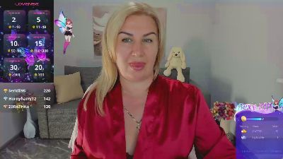 Lili_Crossi live cam on Cam4