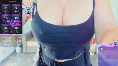 Lili_Crossi live cam on Cam4