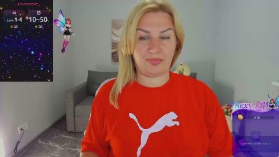 Lili_Crossi live cam on Cam4