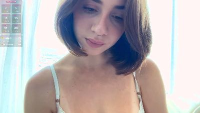 LilianHathaway live cam on Cam4